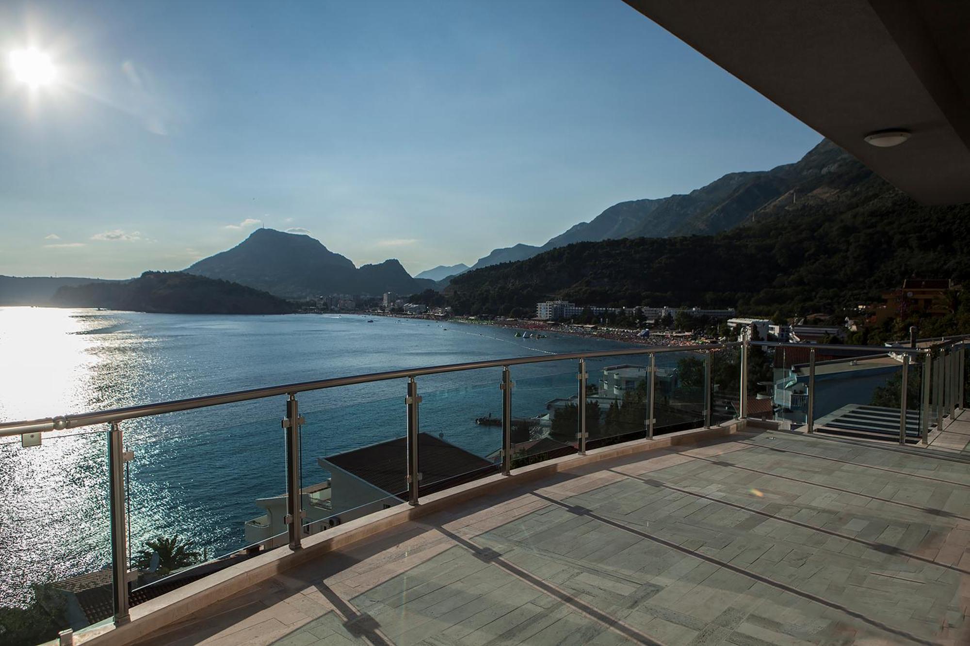 Hotel Velkom ซูโตมอเร ภายนอก รูปภาพ