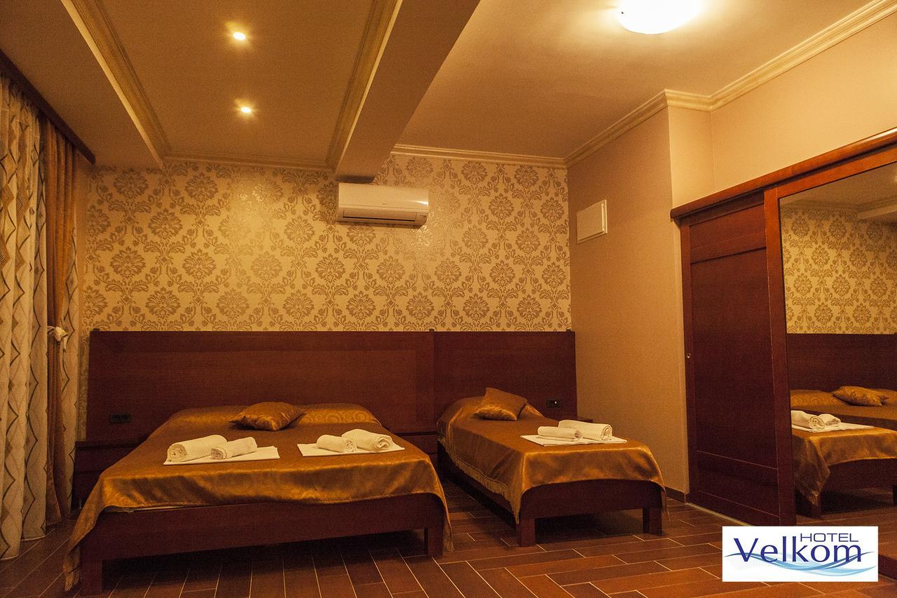 Hotel Velkom ซูโตมอเร ภายนอก รูปภาพ