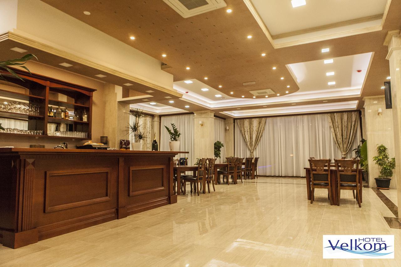 Hotel Velkom ซูโตมอเร ภายนอก รูปภาพ