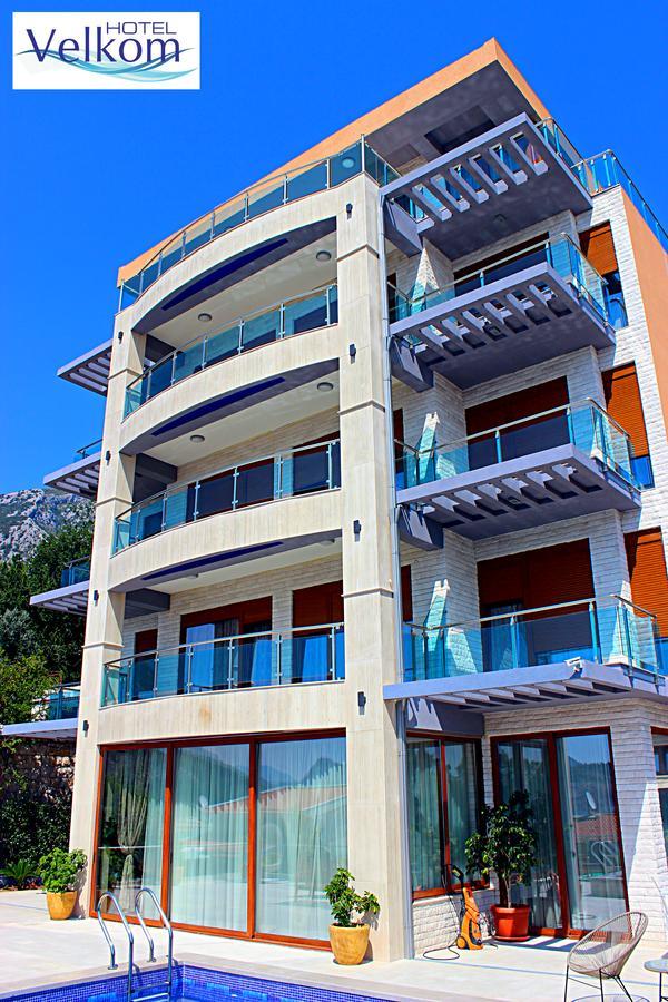 Hotel Velkom ซูโตมอเร ภายนอก รูปภาพ