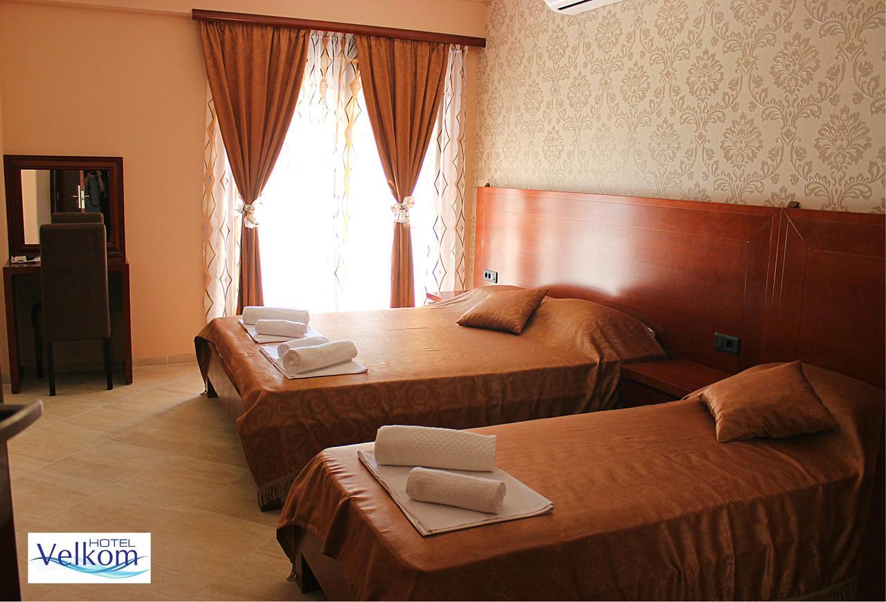 Hotel Velkom ซูโตมอเร ภายนอก รูปภาพ