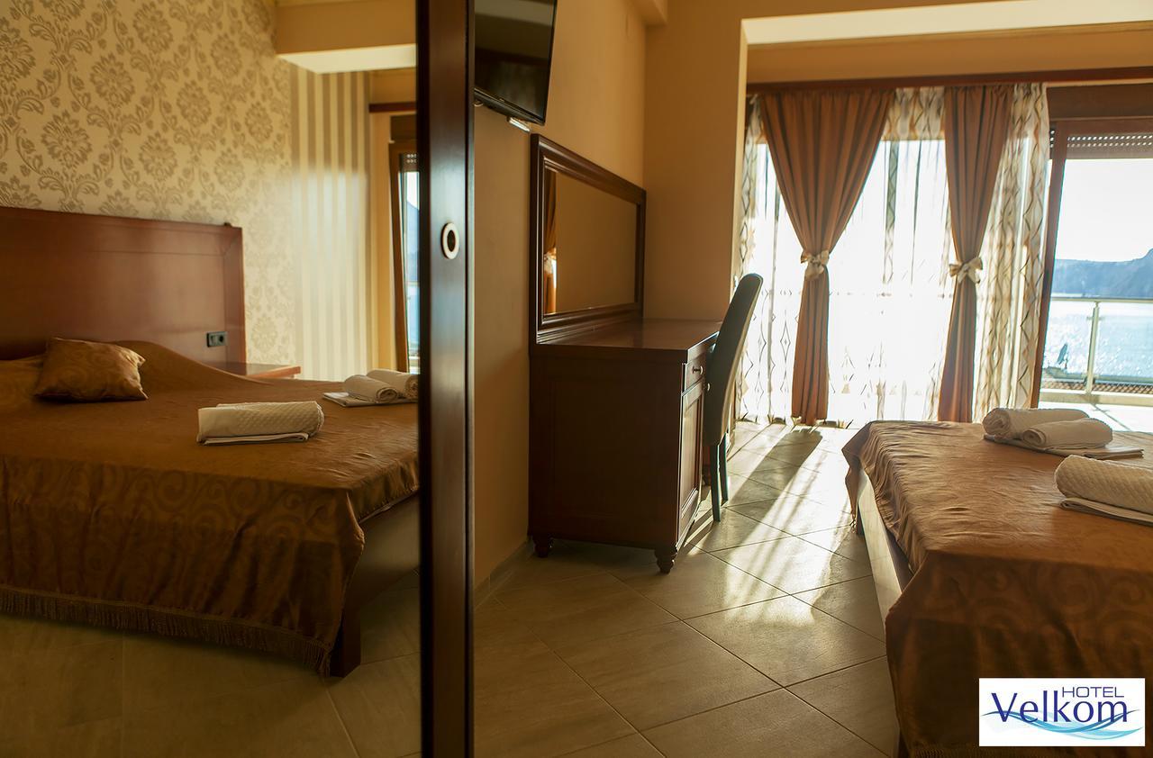 Hotel Velkom ซูโตมอเร ภายนอก รูปภาพ