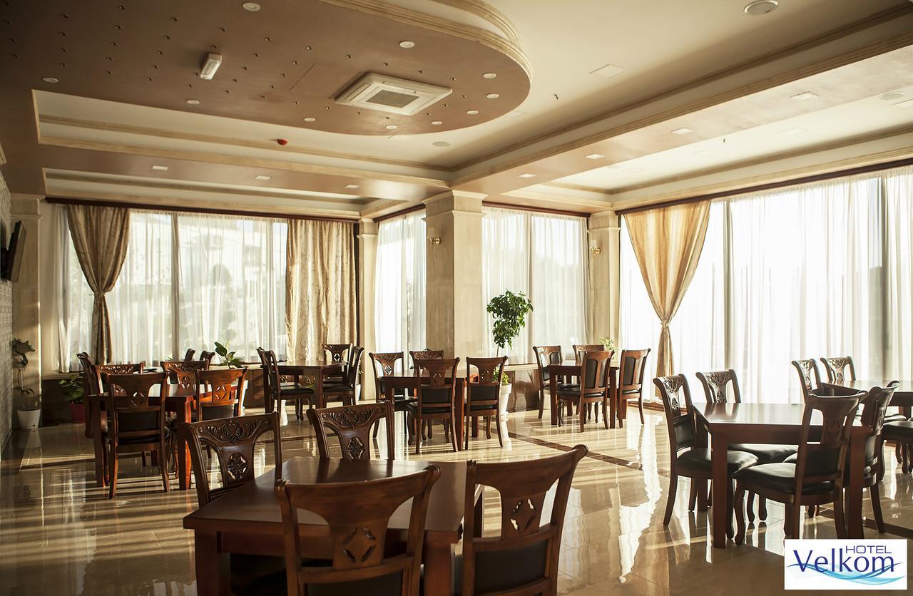 Hotel Velkom ซูโตมอเร ภายนอก รูปภาพ